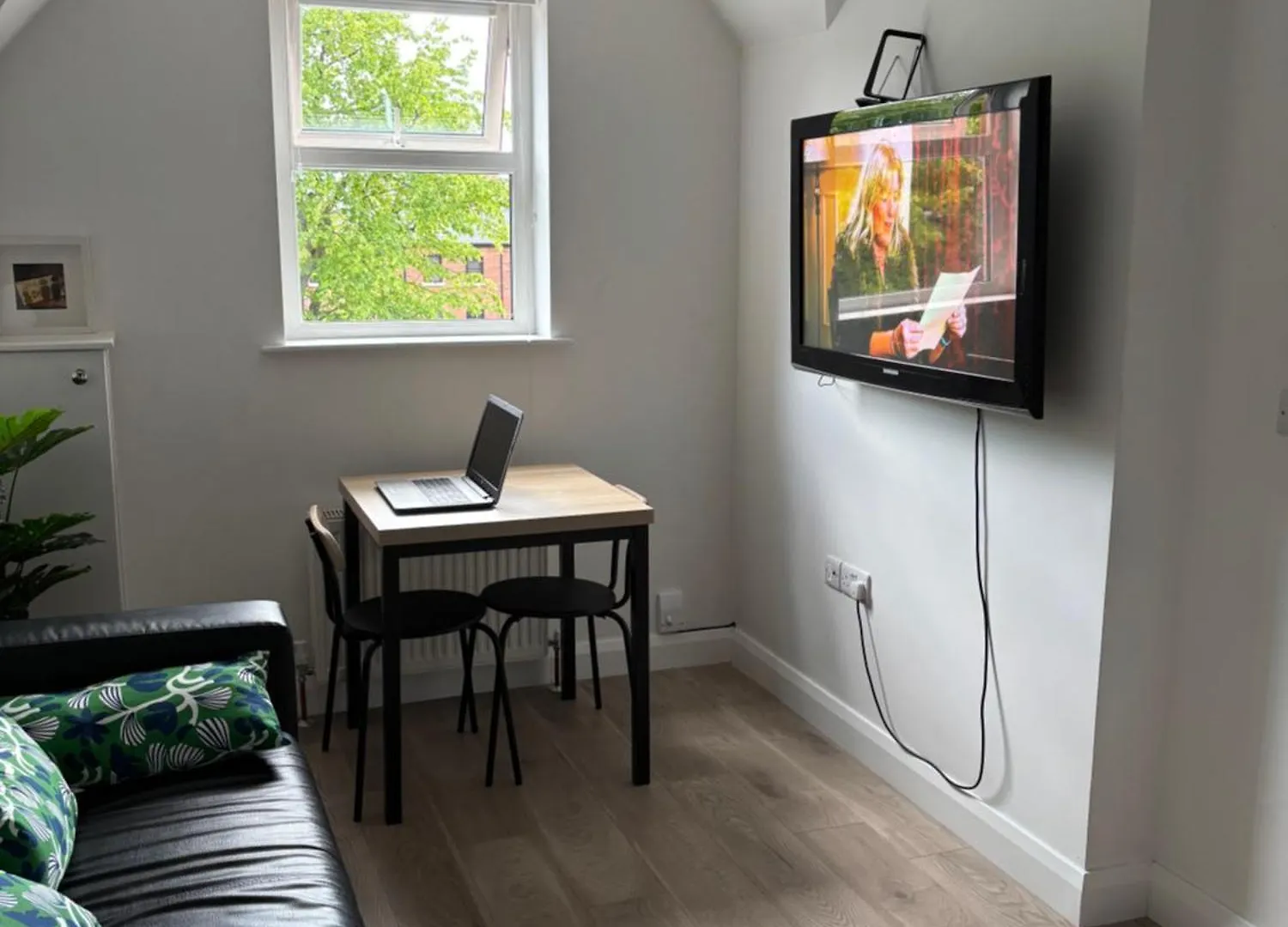 Queens Stays Belfast 1 Bedroom Apartment